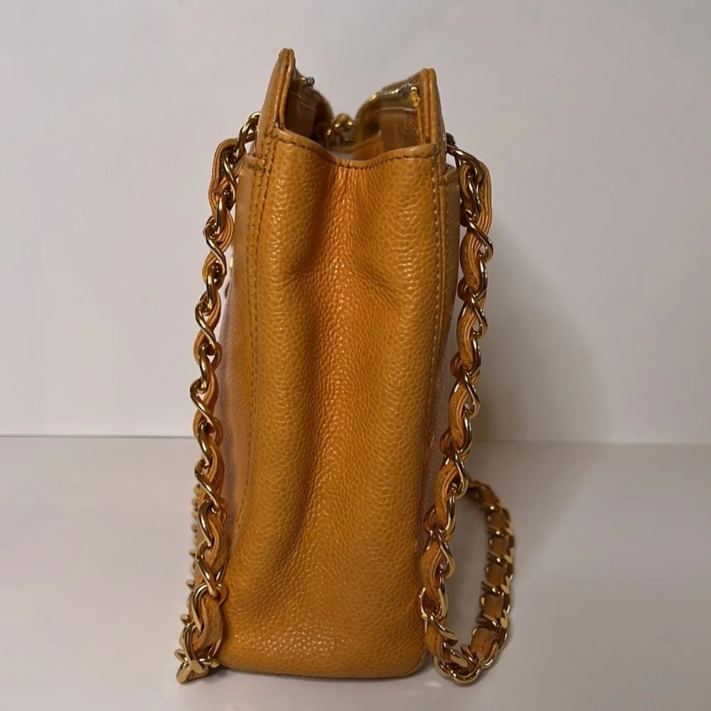 SOLD - CHANEL vintage orange caviar leather shoulder bag - Picture 3 of 16
